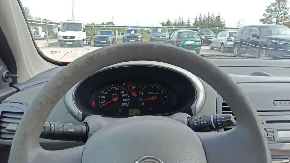 NISSAN Micra -