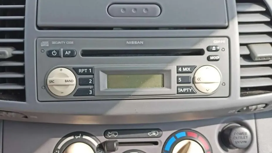 NISSAN Micra -