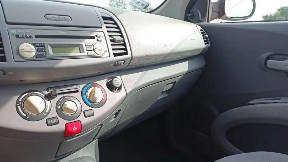 NISSAN Micra -