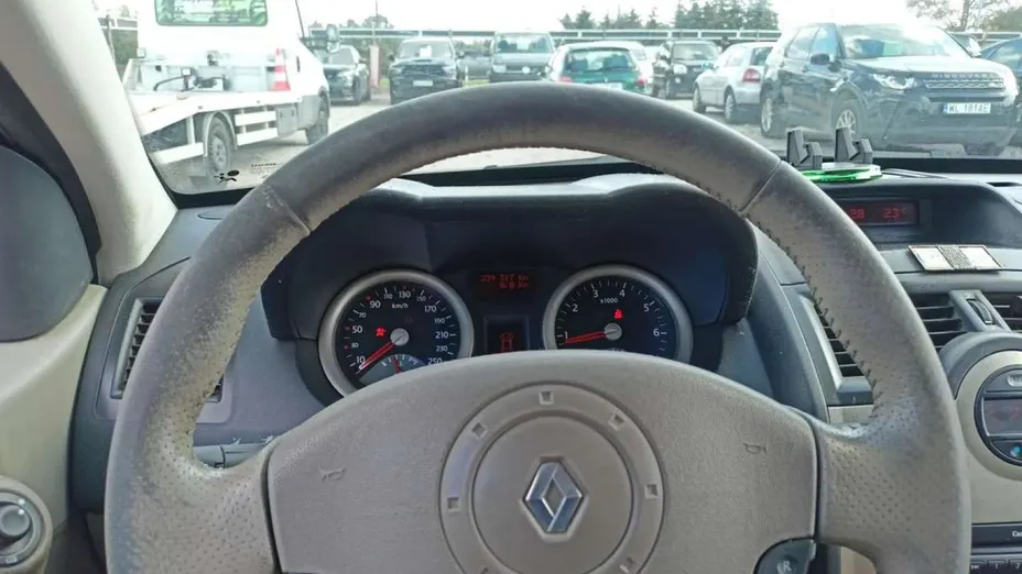 RENAULT Megane -