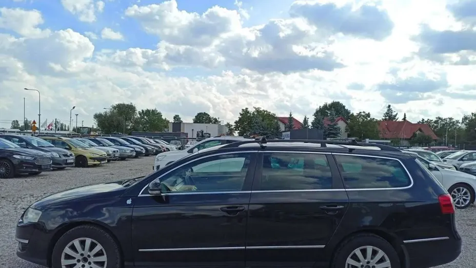 VOLKSWAGEN Passat -