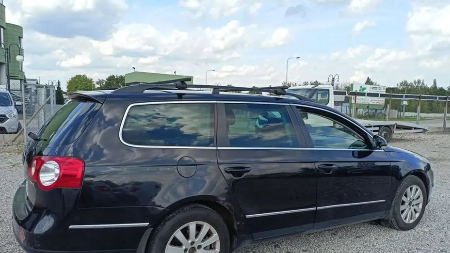 VOLKSWAGEN Passat -
