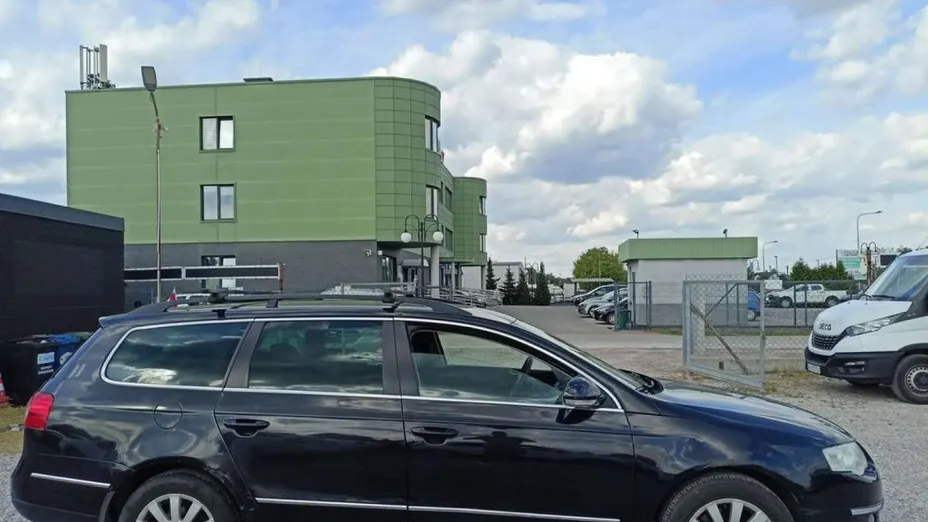 VOLKSWAGEN Passat -