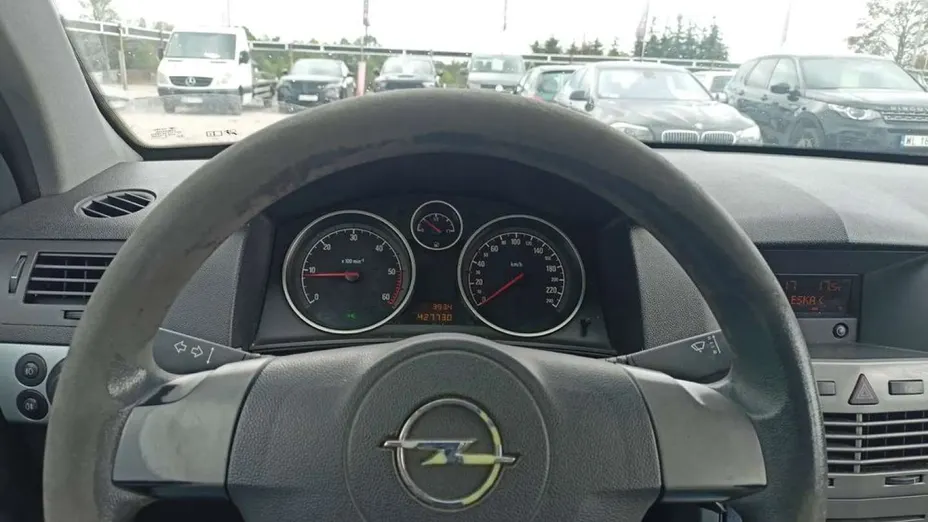 OPEL Astra -
