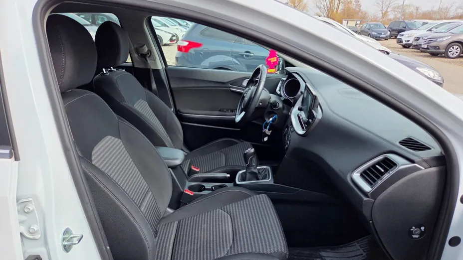 KIA XCeed -