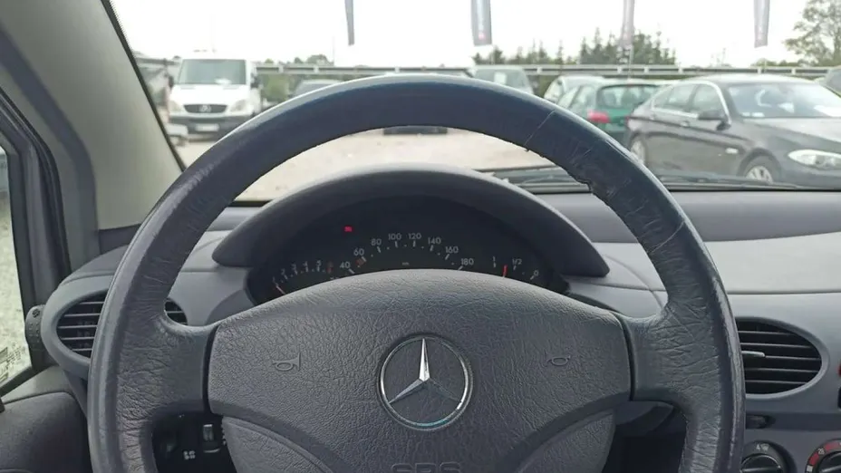 MERCEDES-BENZ A Klasa -