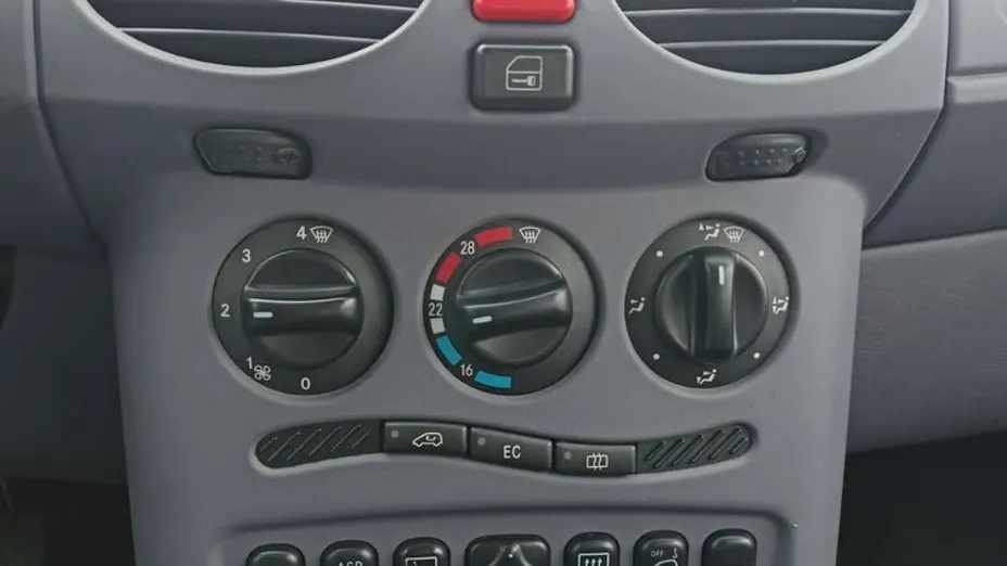 MERCEDES-BENZ A Klasa -