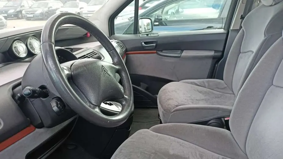CITROEN C8 -