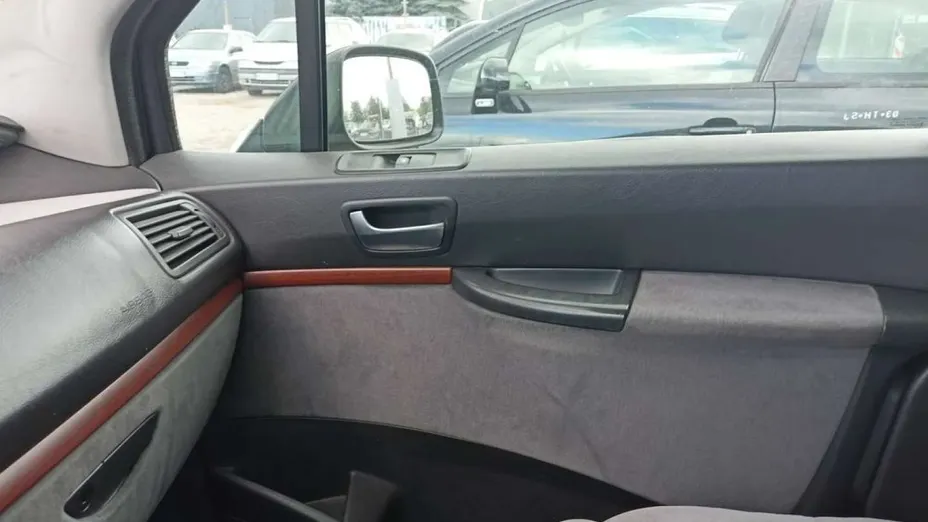 CITROEN C8 -