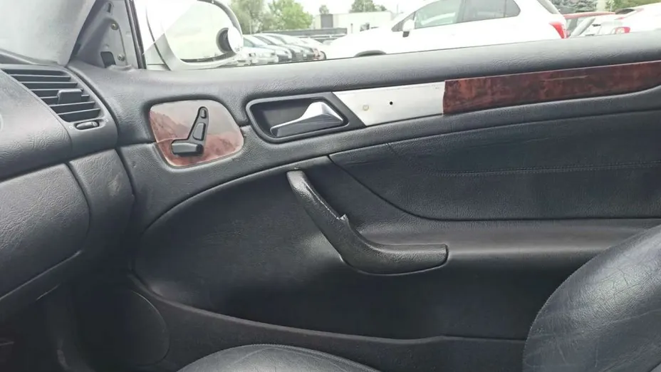 MERCEDES-BENZ CLK -