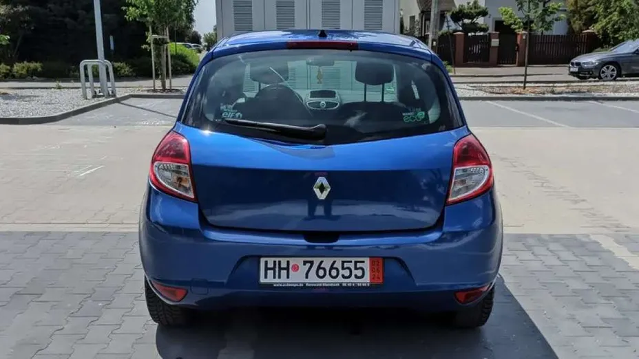 RENAULT Clio -