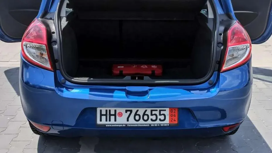 RENAULT Clio -