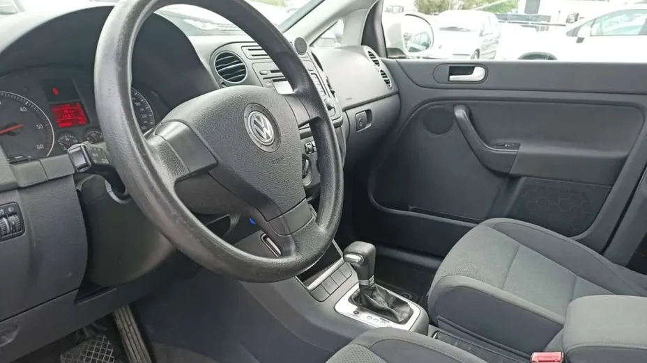 VOLKSWAGEN Golf Plus -
