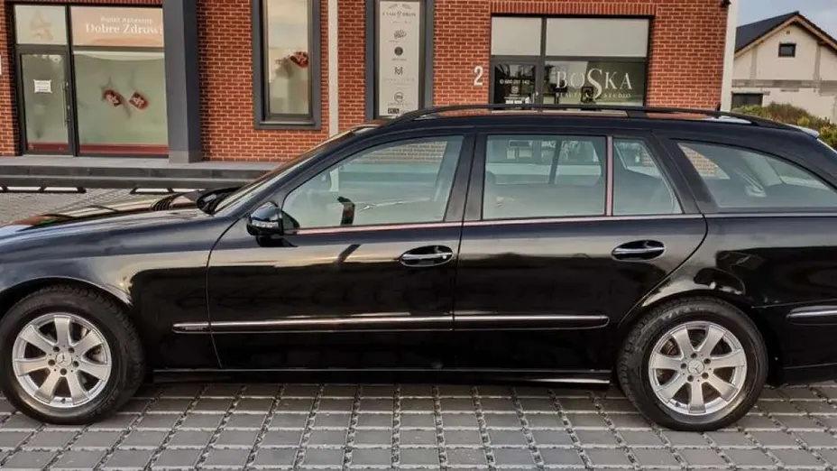 MERCEDES-BENZ E Klasa -