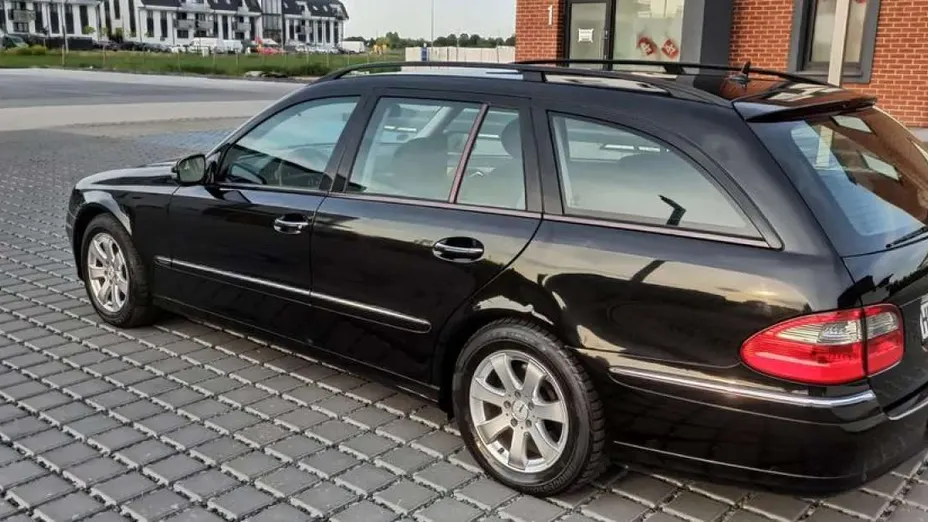MERCEDES-BENZ E Klasa -