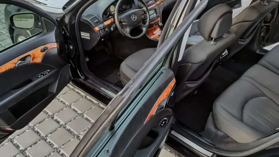 MERCEDES-BENZ E Klasa -