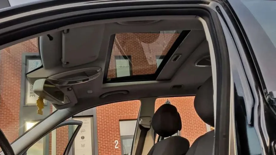 MERCEDES-BENZ E Klasa -