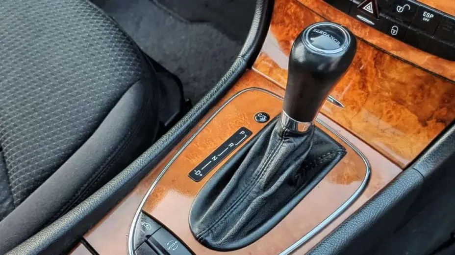 MERCEDES-BENZ E Klasa -