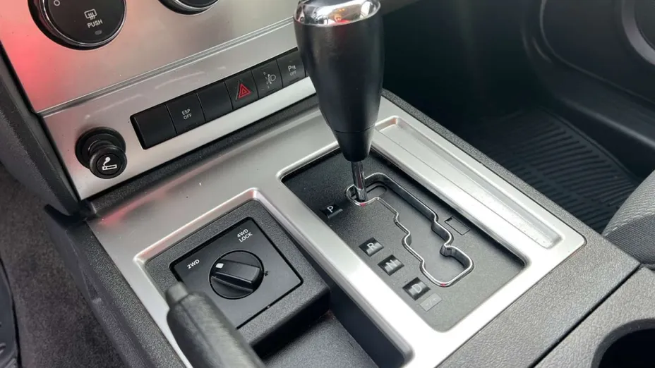 DODGE Nitro -