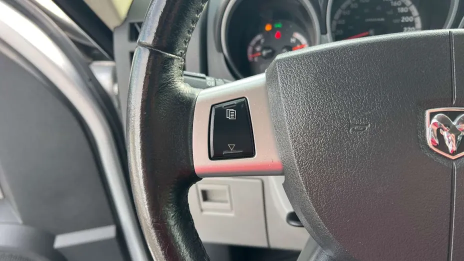 DODGE Nitro -