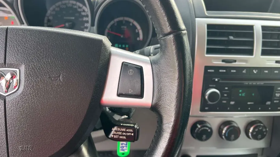 DODGE Nitro -