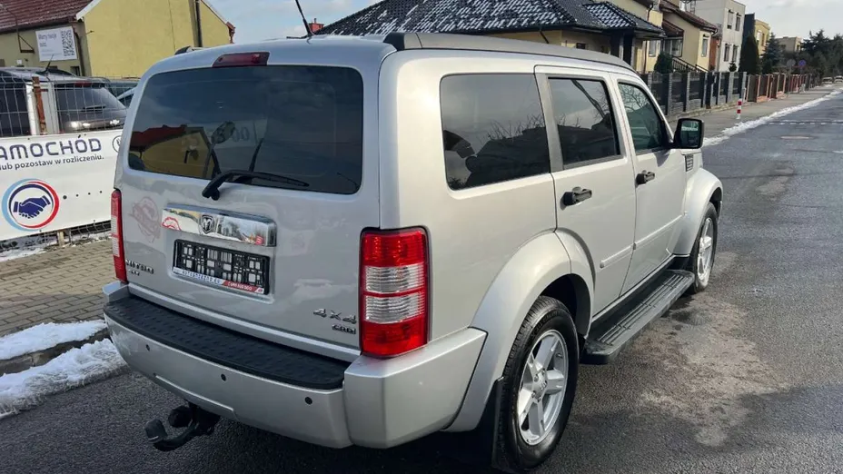DODGE Nitro -
