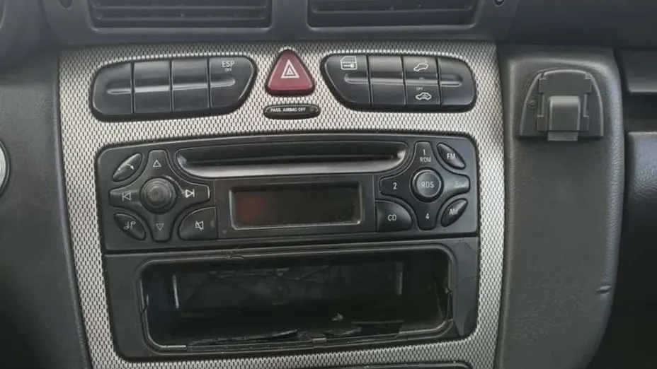 MERCEDES-BENZ C Klasa -
