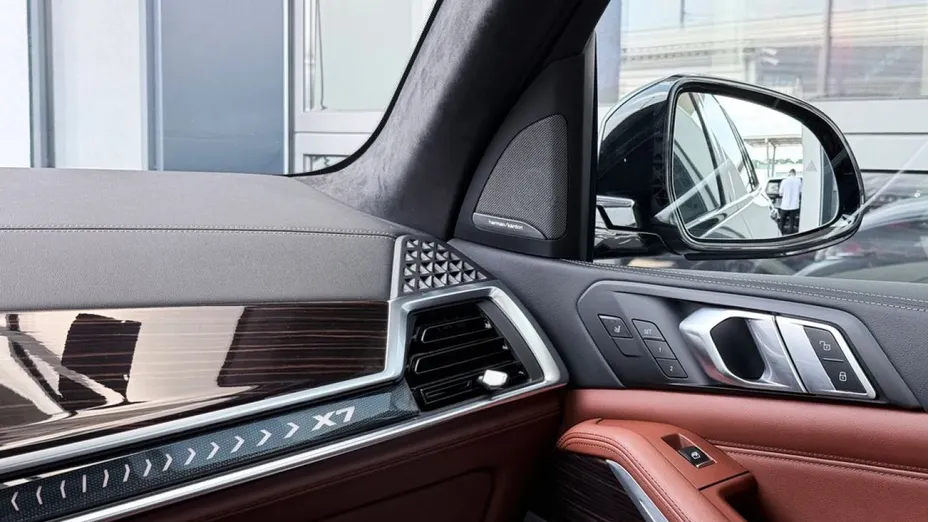 BMW X7 -
