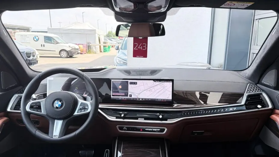 BMW X7 -