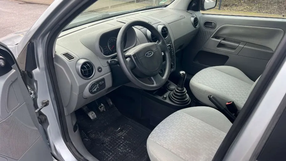 FORD Fusion -
