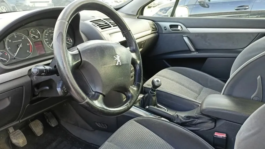 PEUGEOT 407 -