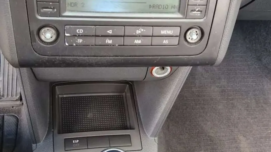 VOLKSWAGEN Touran -