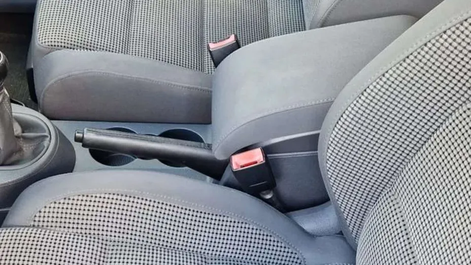 VOLKSWAGEN Touran -