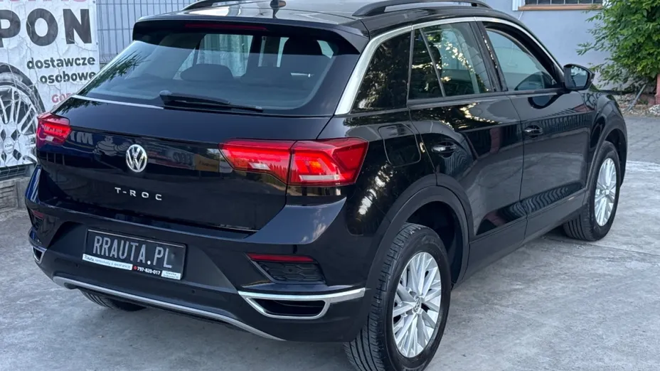 VOLKSWAGEN T-ROC -