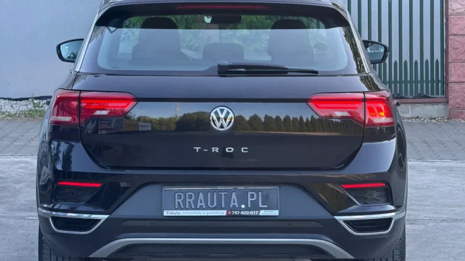 VOLKSWAGEN T-ROC -