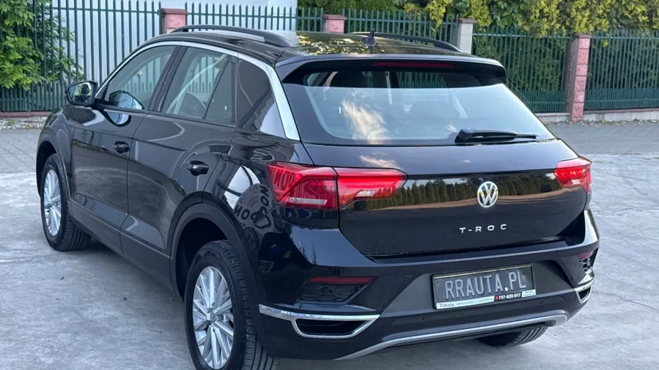 VOLKSWAGEN T-ROC -