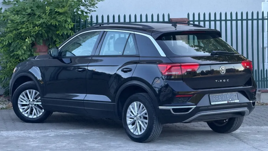 VOLKSWAGEN T-ROC -