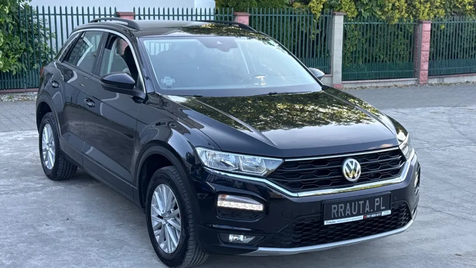 VOLKSWAGEN T-ROC -