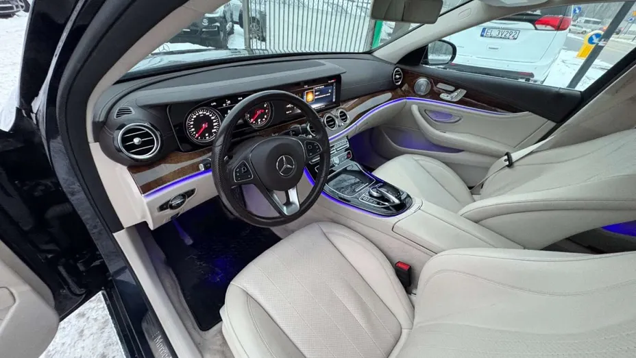 MERCEDES-BENZ E Klasa -