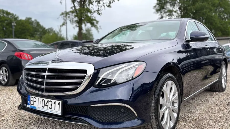 MERCEDES-BENZ E Klasa -