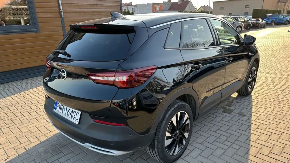 OPEL Grandland X -