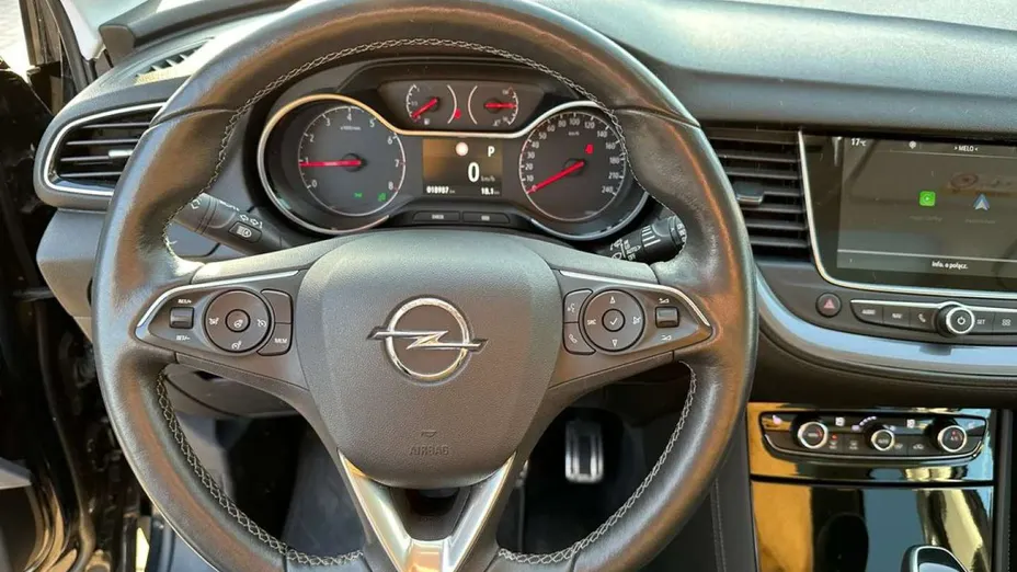 OPEL Grandland X -