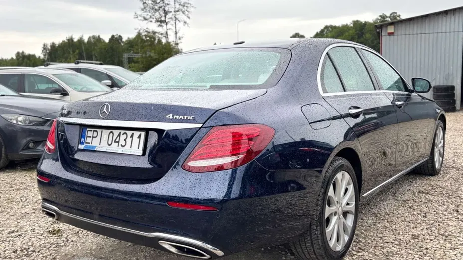 MERCEDES-BENZ E Klasa -