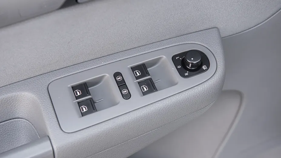VOLKSWAGEN Sharan -