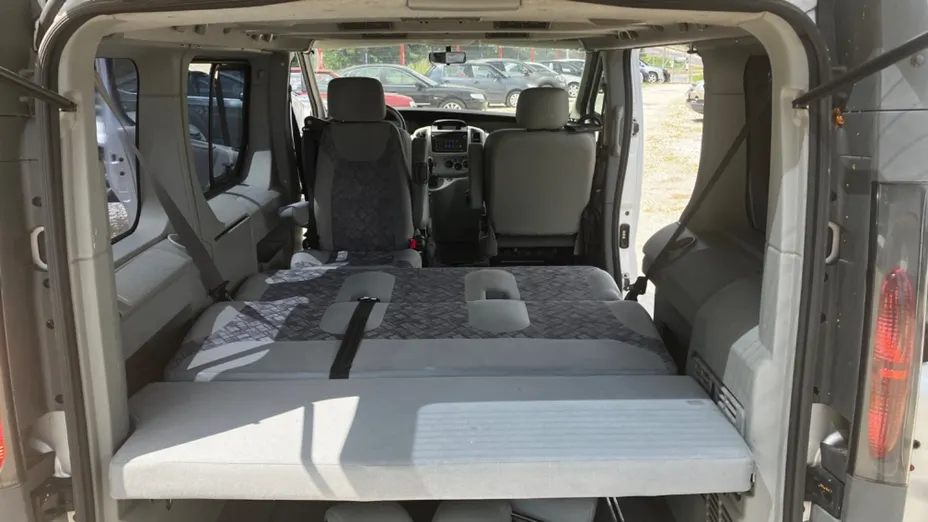 OPEL Vivaro -