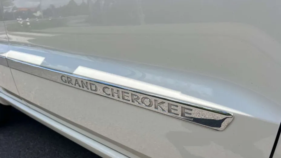 JEEP Grand Cherokee -