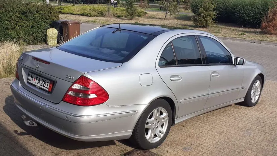 MERCEDES-BENZ E Klasa -