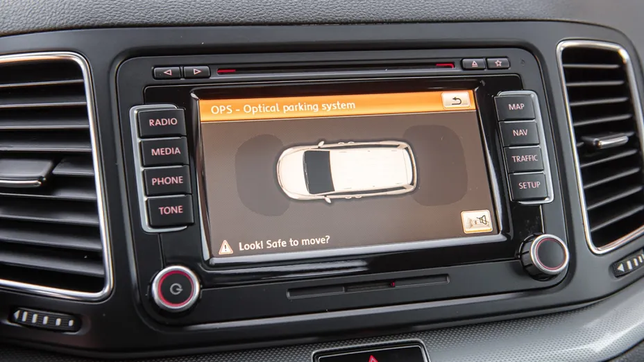 VOLKSWAGEN Sharan -