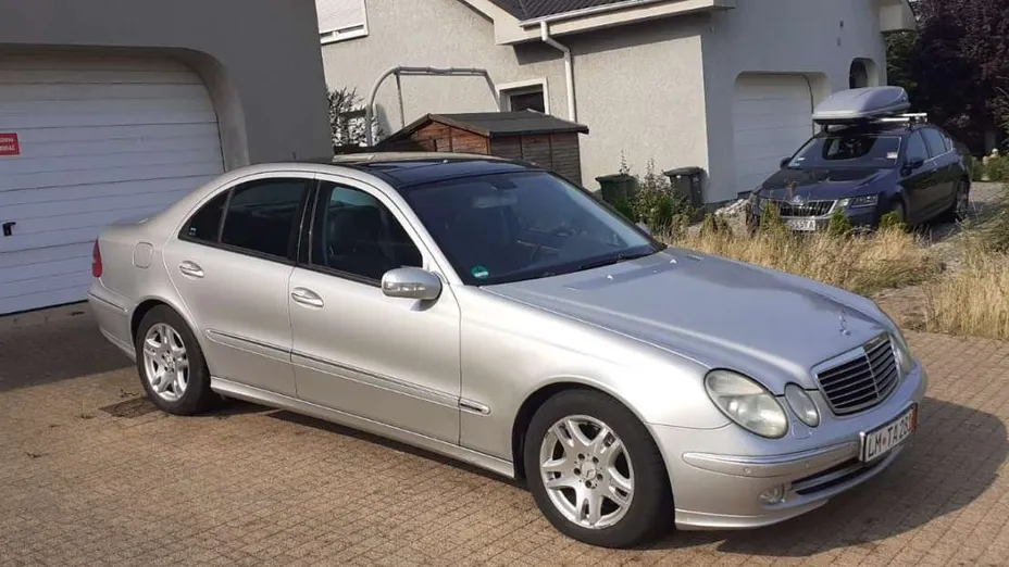 MERCEDES-BENZ E Klasa -