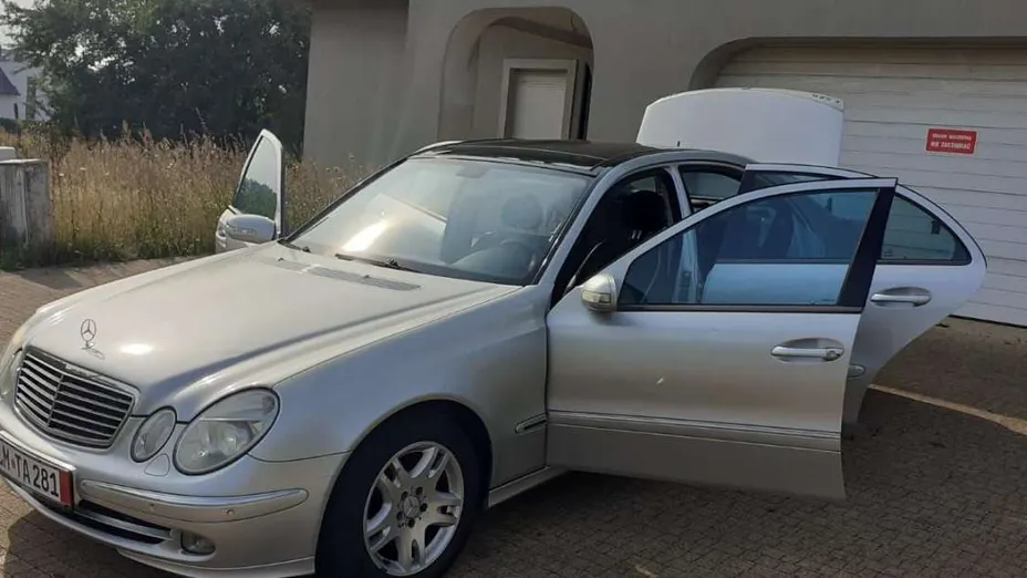 MERCEDES-BENZ E Klasa -